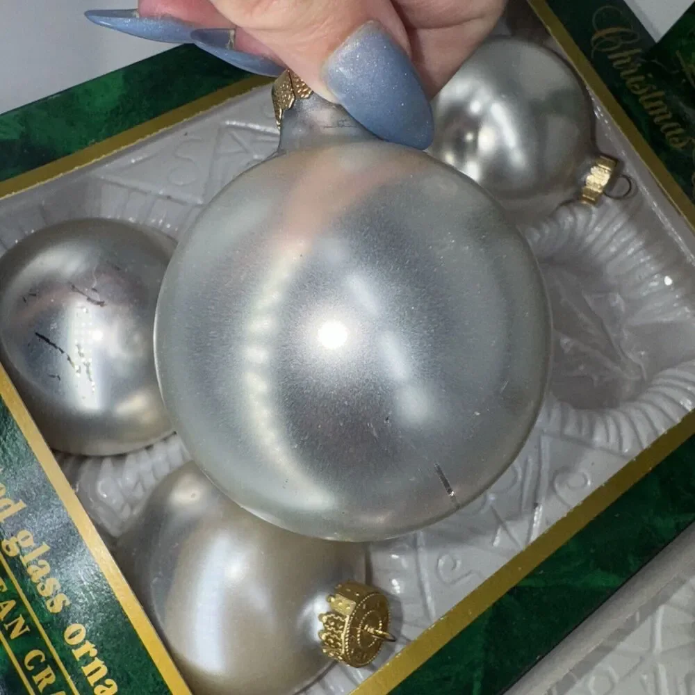 7 Vintage Commodore Glass‎ Ball Xmas Ornaments 2.5